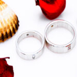 molto luminose con diamantino 0.05 Ct ognuna